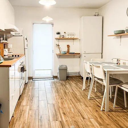 Bright And Beautiful Grigorescu شقة